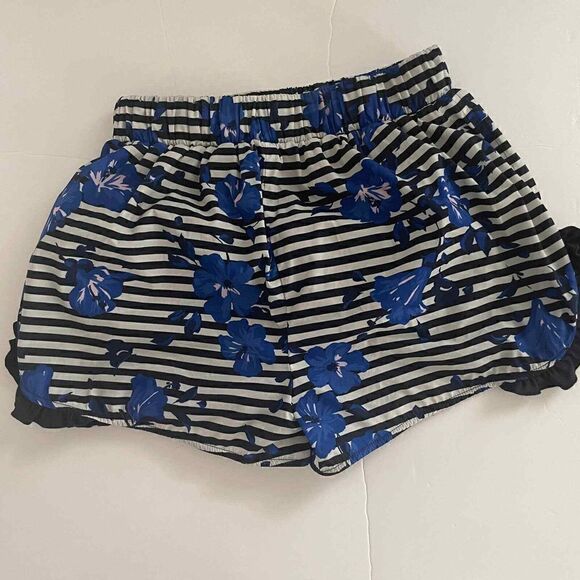 Kate‎ Spade Live Colorfully Black Striped Blue Floral Ruffled Sz XXS Shorts - Picture 2 of 9